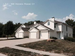 1341 NW Hidden Ridge Ct, Blue Springs, MO 64015