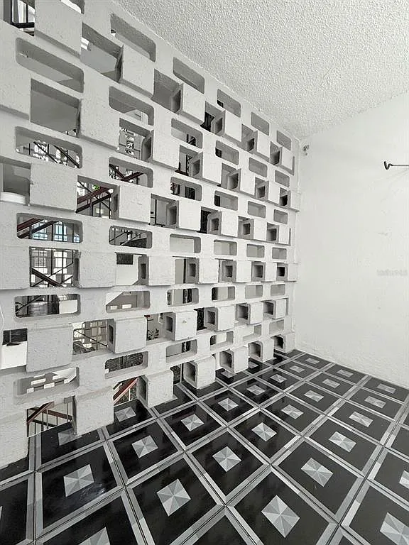 1 bed, 1.0 bath, 664 sqft, $1,900 — Photo 4