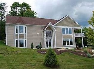214 Wheatland Rd, Wexford, PA 15090