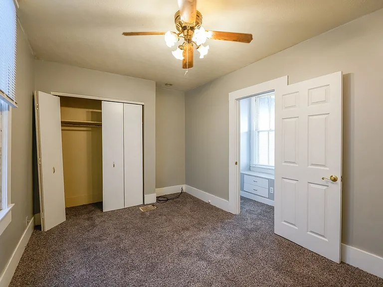 1808 E Oak St — Photo 7