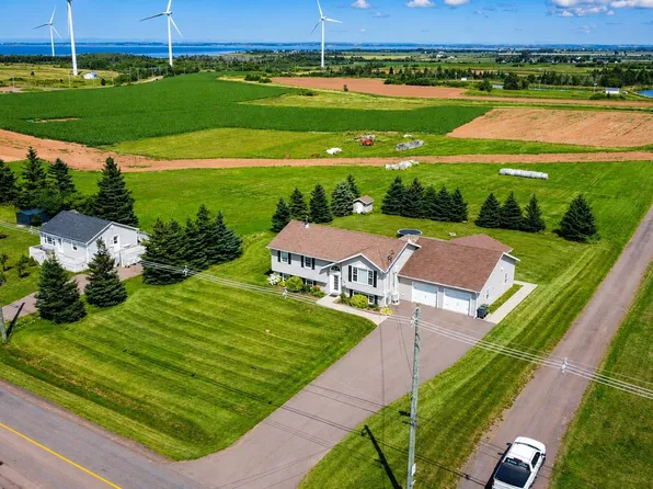 207 North Dr, Summerside, PE C1N 4E9
