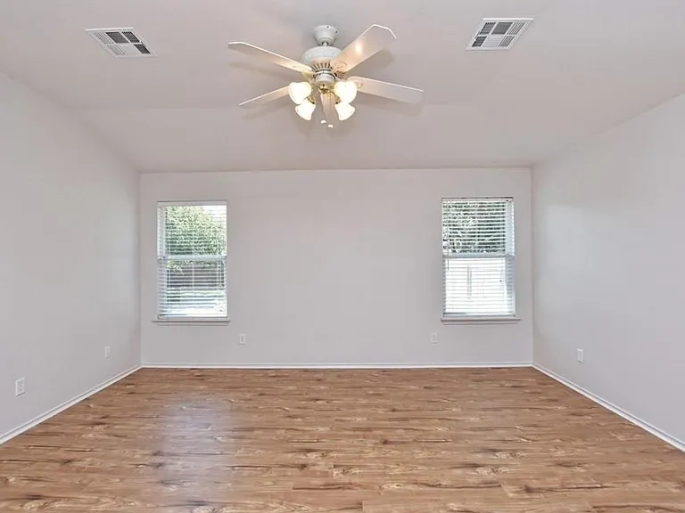 3319 Blue Ridge Dr — Photo 10