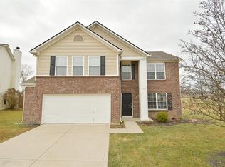 5913 W Deerview Bnd, McCordsville, IN 46055