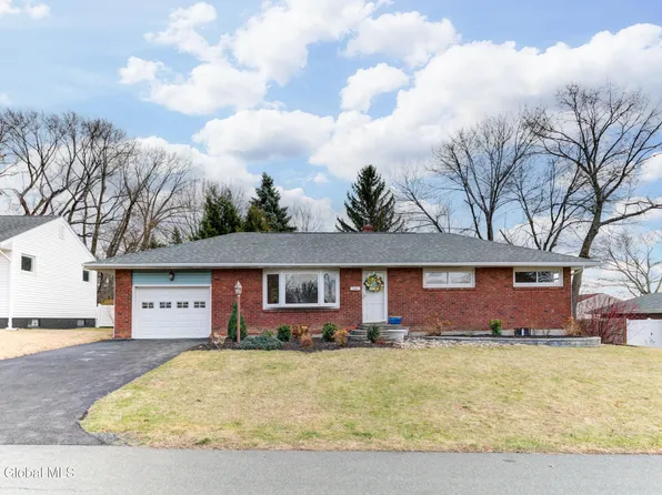 4 Buttercup Lane, Albany, NY 12211