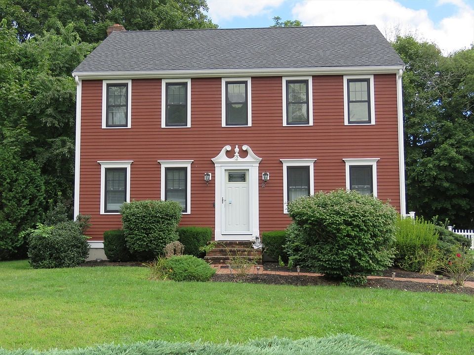 1st image of 2 Fitzgibbons Ln
