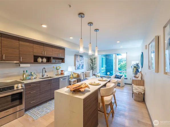 11903 NE 128th Street #608, Kirkland, WA 98034