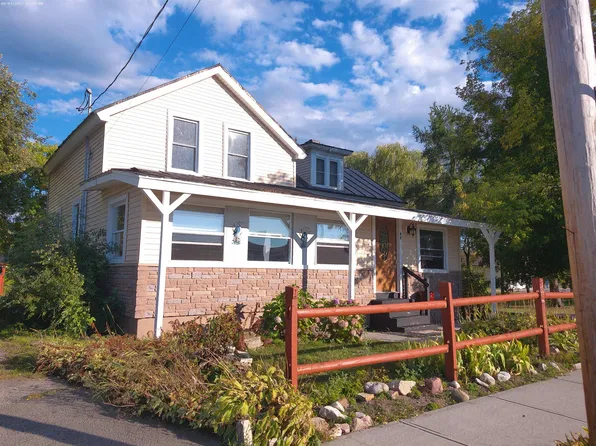 48 S Main St, Hammond, NY 13646