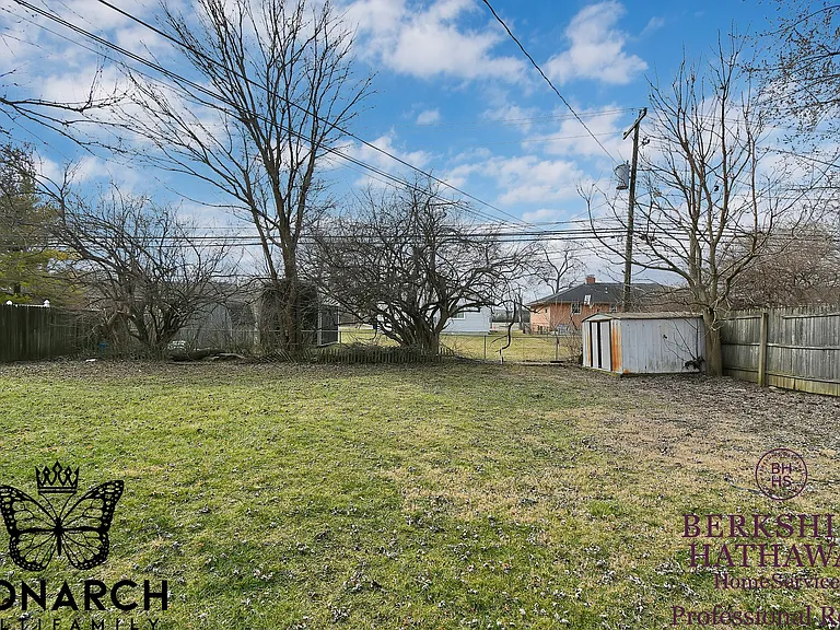3159 Stephen Dr S — Photo 36