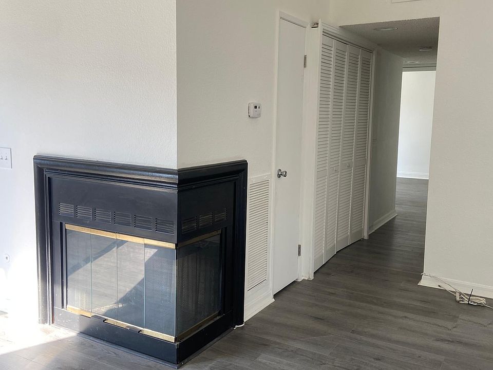 Living Room chimney