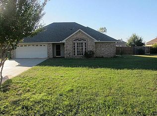 793 Robin Ct, Springtown, TX 76082