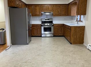 629 Wilcox Ave #TOP, Bronx, NY 10465