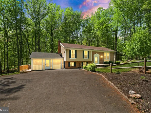 13600 Smithwood Ct, Nokesville, VA 20181