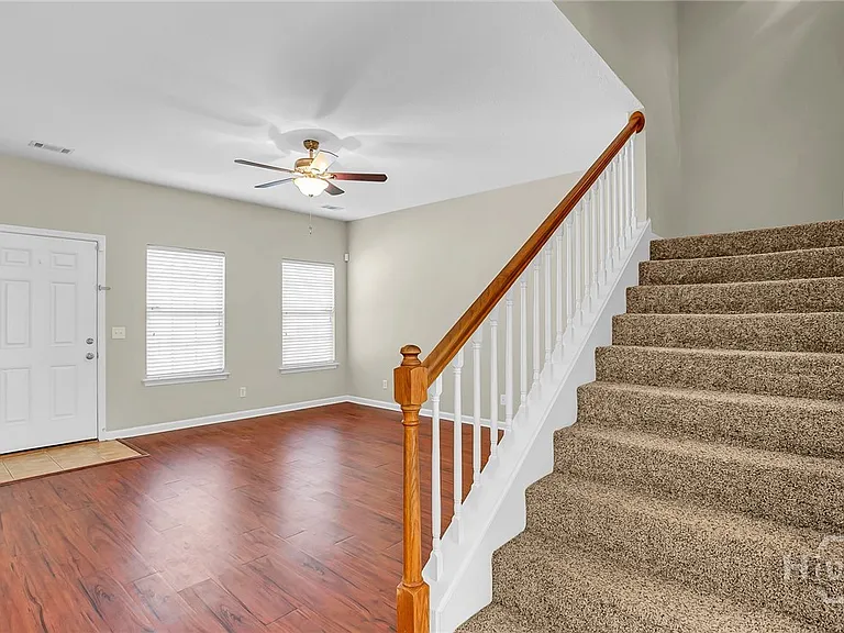 29 Cypress Ln — Photo 6
