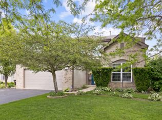 11810 Blue Bayou Dr, Huntley, IL 60142