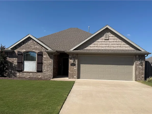 4678 W Croft Dr, Fayetteville, AR 72704