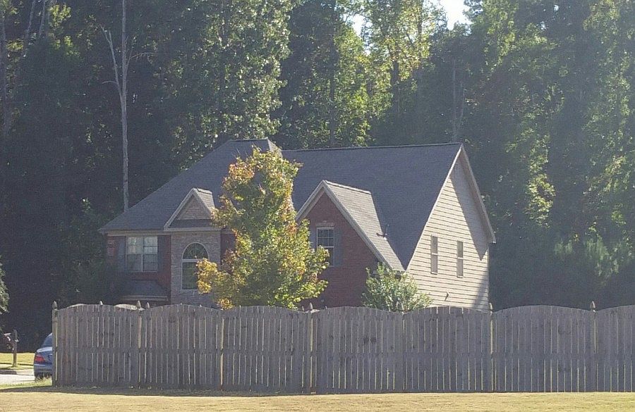 2nd image of 708 Carnaby Ct