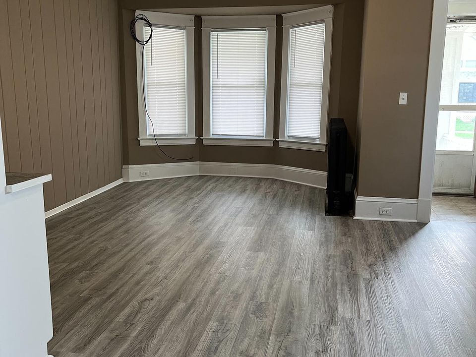 1st image of 1551 Mars Ave