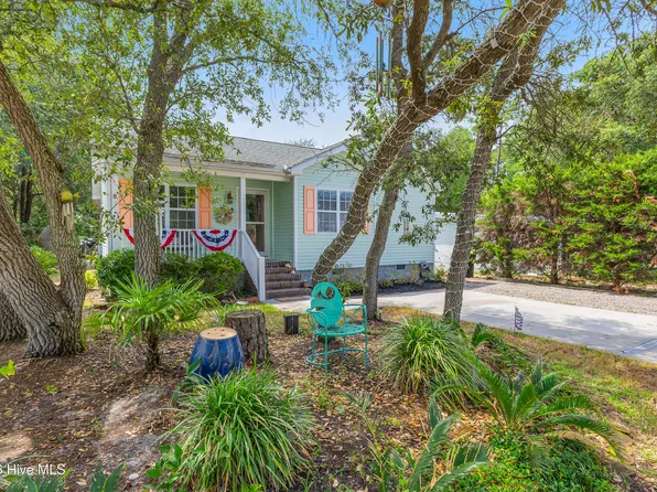 145 NW 10th Street, Oak Island, NC 28465