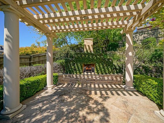 5th image of 4330 Arenzano Way