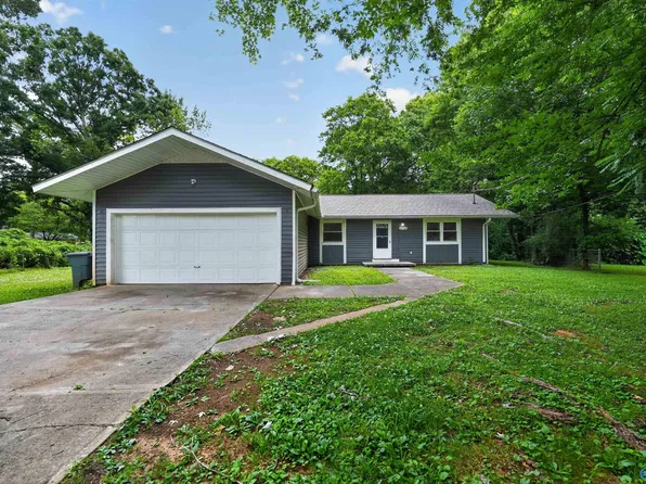 3710 Oakdale Ct NW, Huntsville, AL 35810
