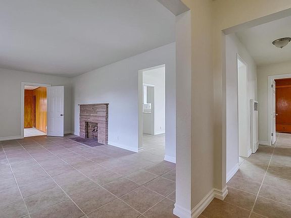 4th image of 15206 Merrill Ave