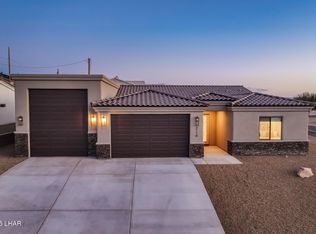 2110 Charing Cross Dr, Lake Havasu City, AZ 86404