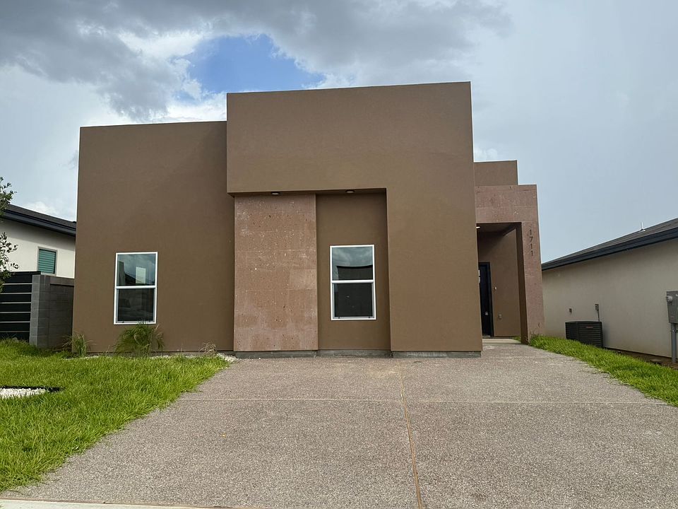 Building Photo 4