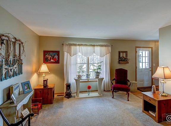 3rd image of 1731 Pebblewood Ct