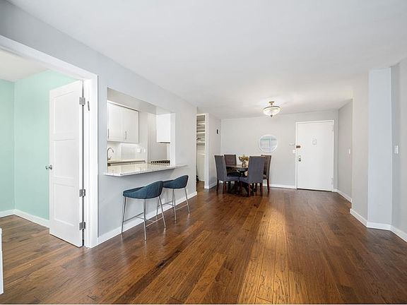 3rd image of 201 E 36th St APT 8B