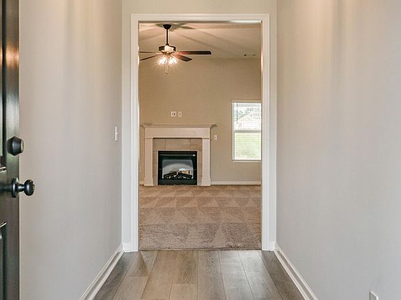 3rd image of 3138 Easton Drive