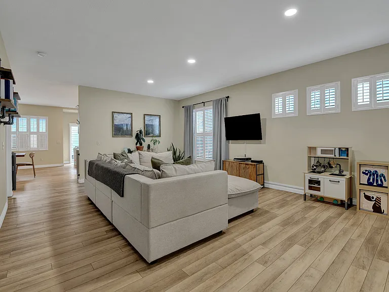 2209 Gilpin Ave — Photo 13