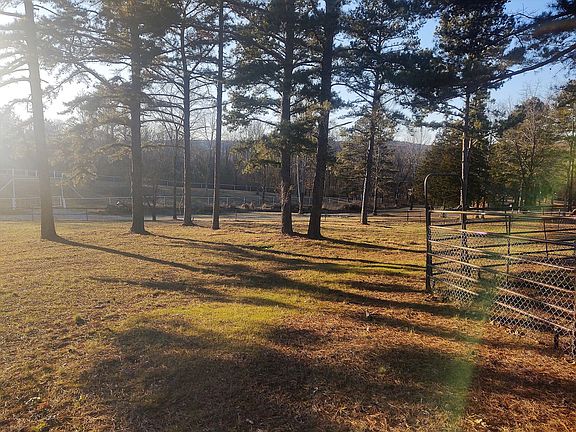 2nd image of 377 Lusk Rd