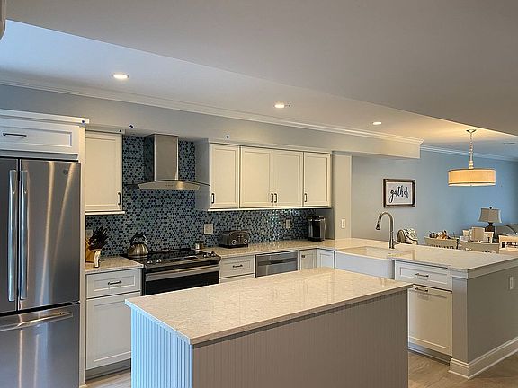 3rd image of 113 Shipyard Dr APT 125