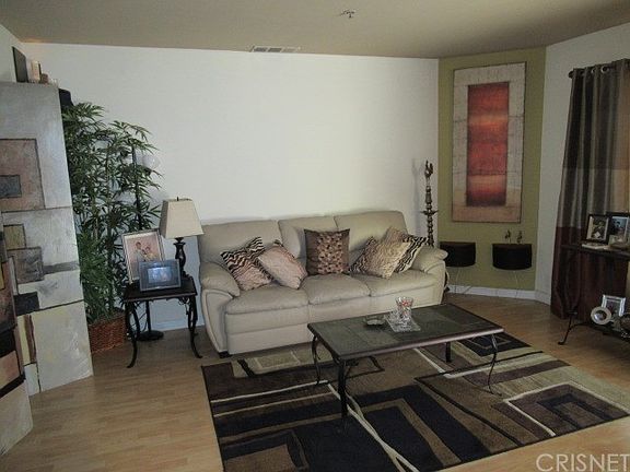 2nd image of 3230 Honolulu Ave APT C