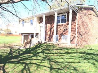 512 N Clinton St, New Baden, IL
