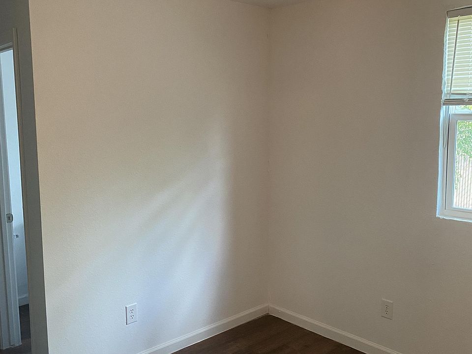 1st image of 512 W Green Ave #5