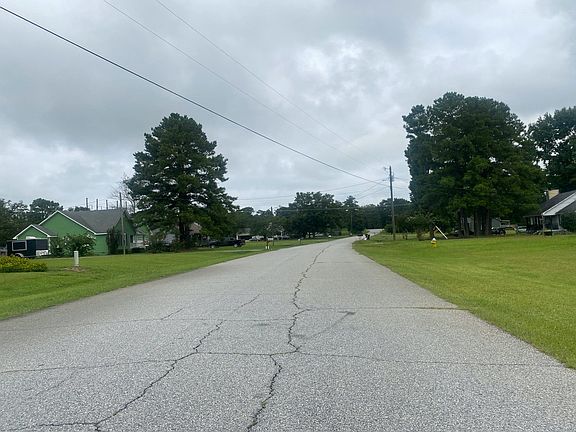 5th image of 119 Sandy Run Dr