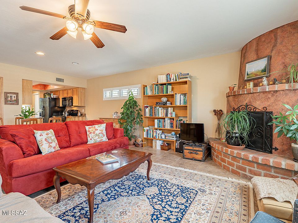 1st image of 437 N Calle Del Diablo