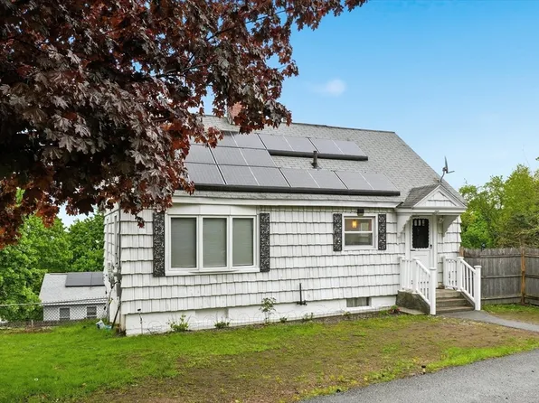 88 Everett St, Fitchburg, MA 01420