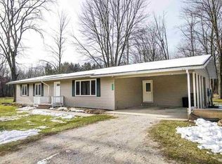 3651 N Castor Rd, Coleman, MI 48618