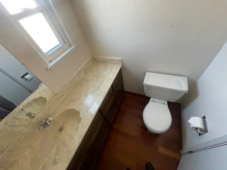 207 Vista Heights Rd — Photo 12