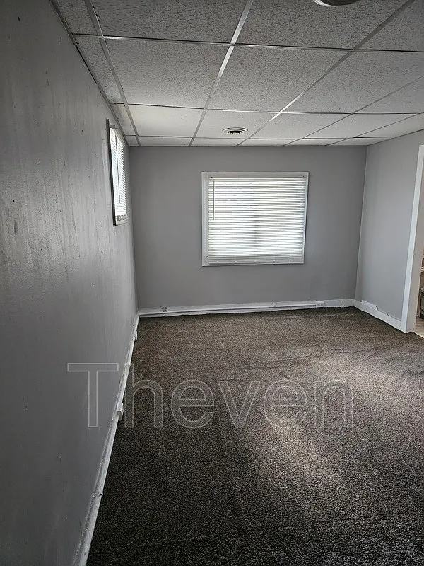 3 bed, 1.0 bath, 900 sqft, $1,195 — Photo 3
