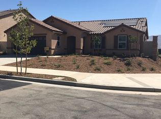 271 Pomegranate St, San Jacinto, CA 92582