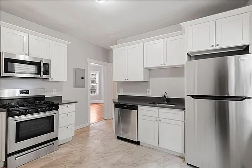 99 Capen St #2 Photo 1