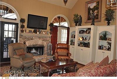 3rd image of 9185 Chapelwood Dr