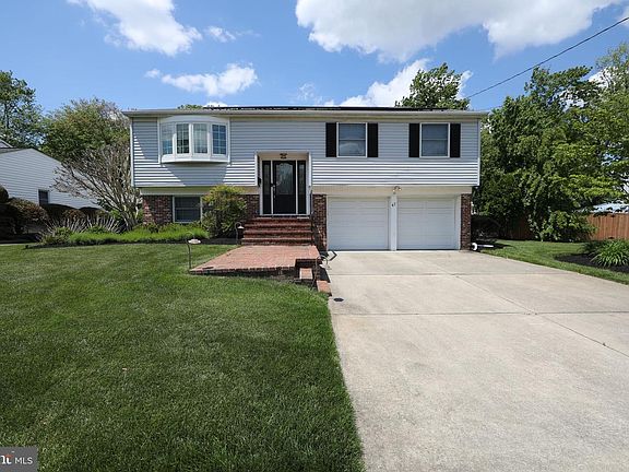2nd image of 47 Heritage Rd