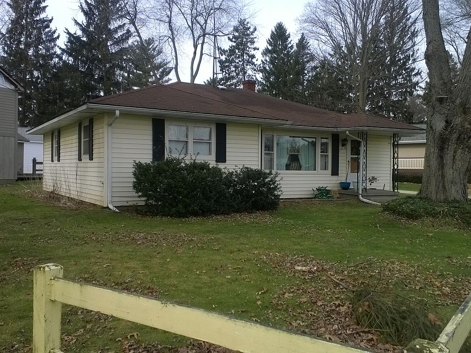 2nd image of 50366 Eastside Dr