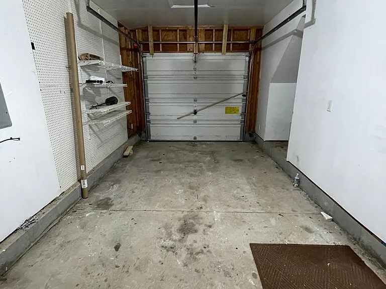 606 Ascott Way — Photo 49