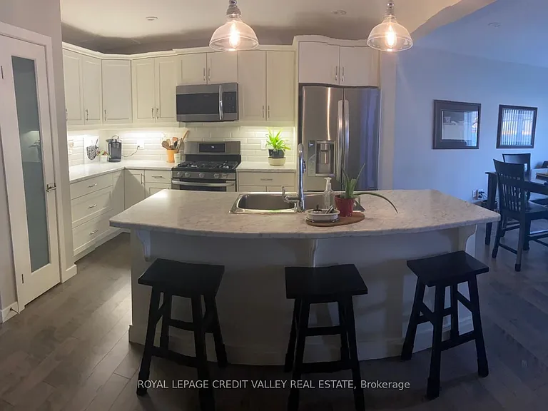 123 Denrich Ave — Photo 1