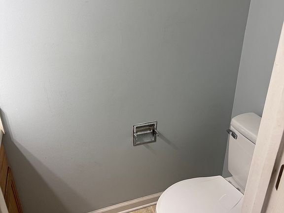5th image of 5048 Falling Creek Ln